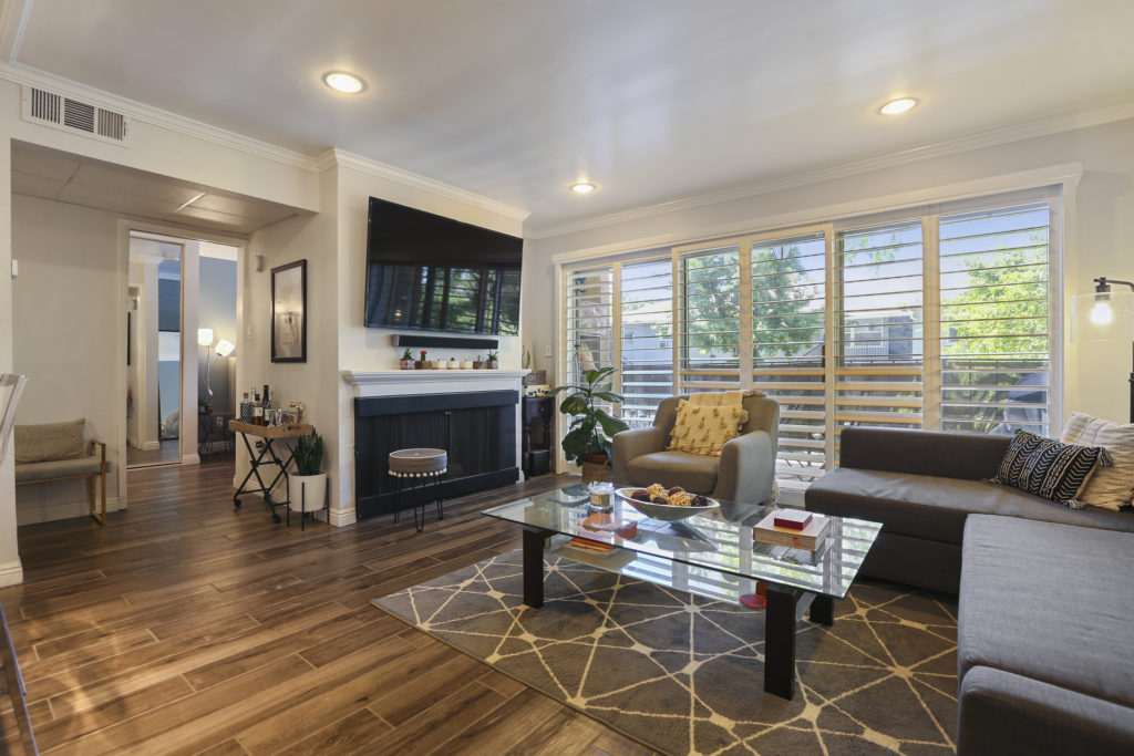 House for sale 14850 Hesy St
