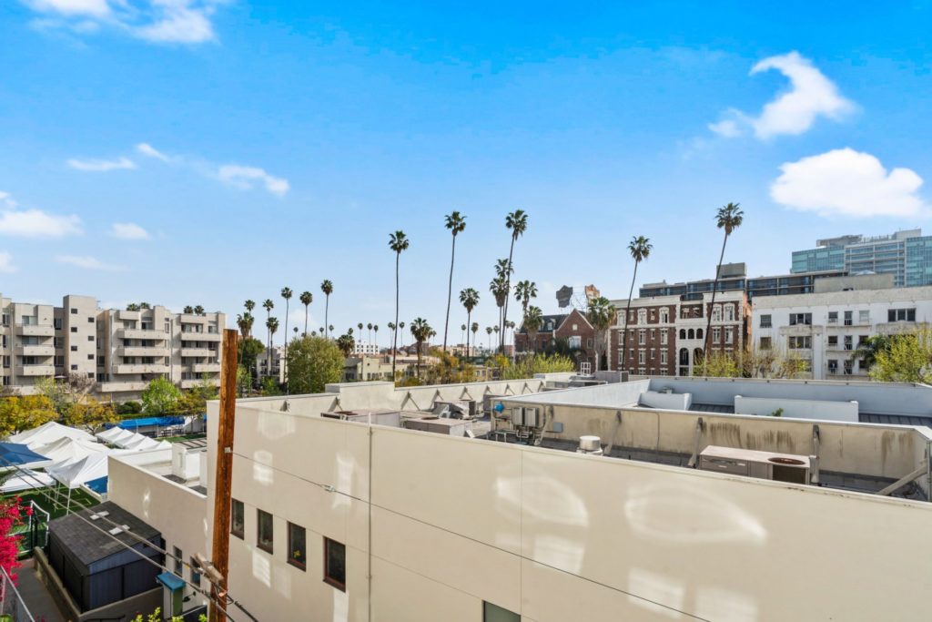 620 S Gramercy - Balcony View 1