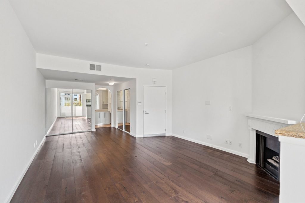 620 S Gramercy - Studio 1