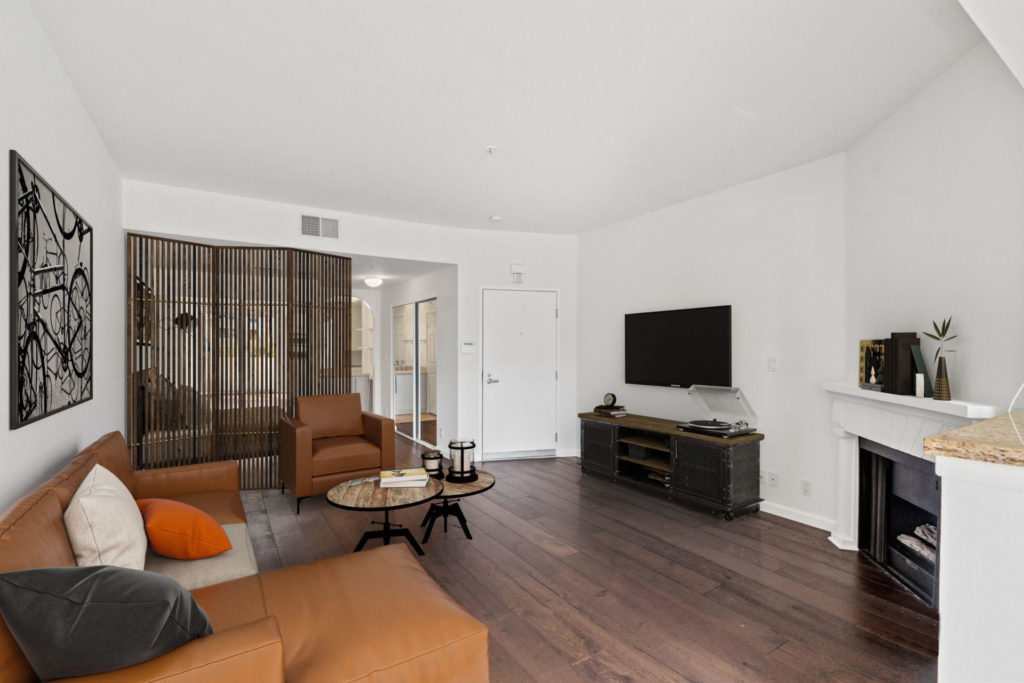 620 S Gramercy - Studio 5