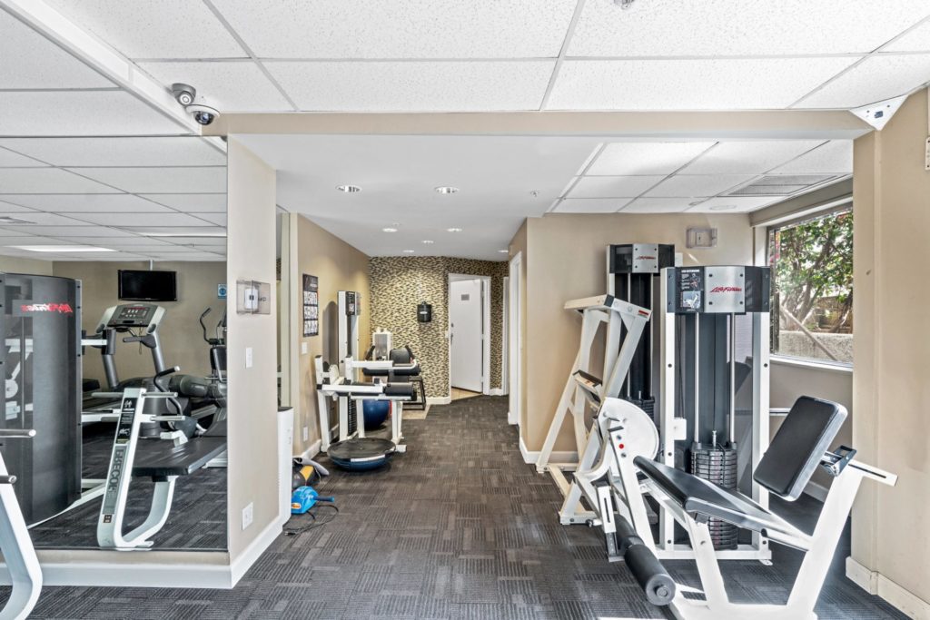 620 S Gramercy - Fitness 1