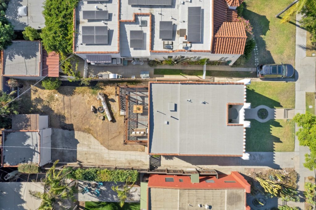 3648 Brunswick Ave Aerial View