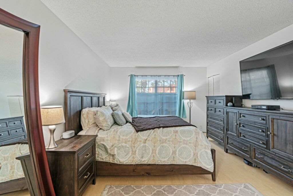 1903 Temple Ave, #120, Signal Hill CA, 90755 bedroom