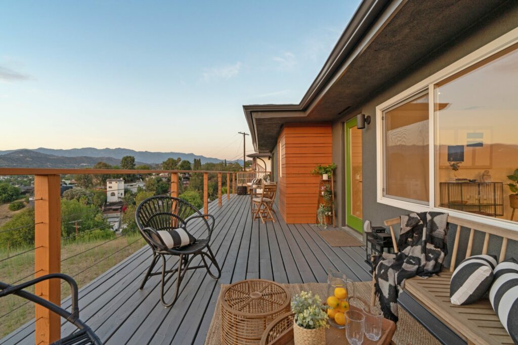 3536 Verdugo Vista Terrace - 90065 – Glassell park balcony 2
