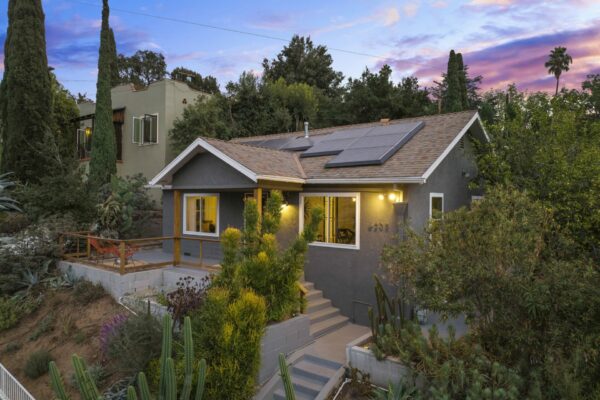 6202 Springvale Dr | 90042